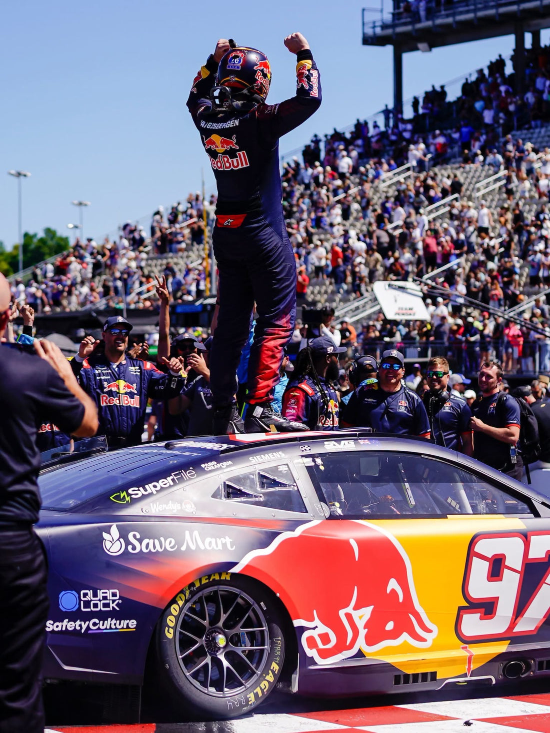 *PRE-ORDER* SHANE VAN GISBERGEN 2026 RED BULL SONOMA RACED WIN 1:24 SCALE ARC DIECAST