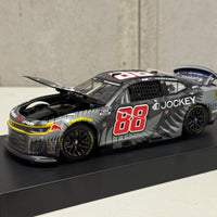 SHANE VAN GISBERGEN 2025 JOCKEY NEW ZEALAND 1:24 SCALE ELITE DIECAST