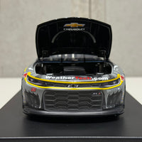 SHANE VAN GISBERGEN 2025 JOCKEY NEW ZEALAND 1:24 SCALE ELITE DIECAST