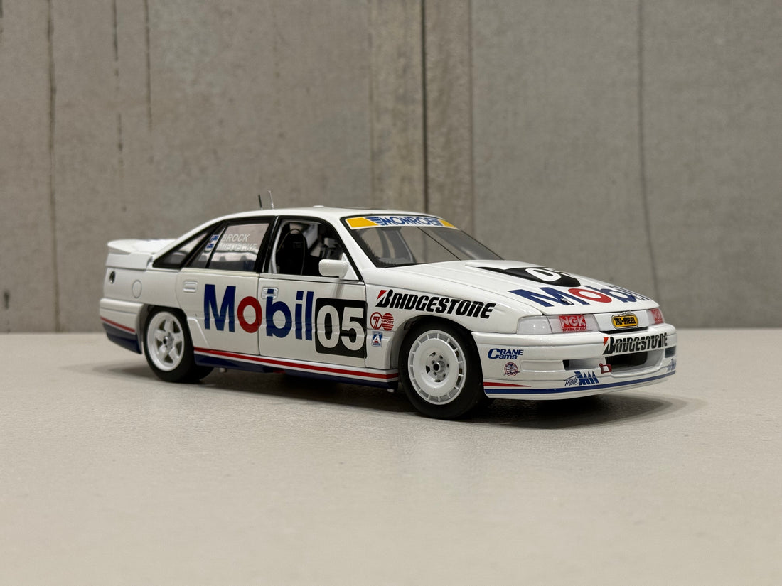 1991 PETER BROCK/ANDREW MIEDECKE - BATHURST 1000 - HOLDEN VN COMMODORE - 1:18 SCALE DIECAST MODEL - BIANTE