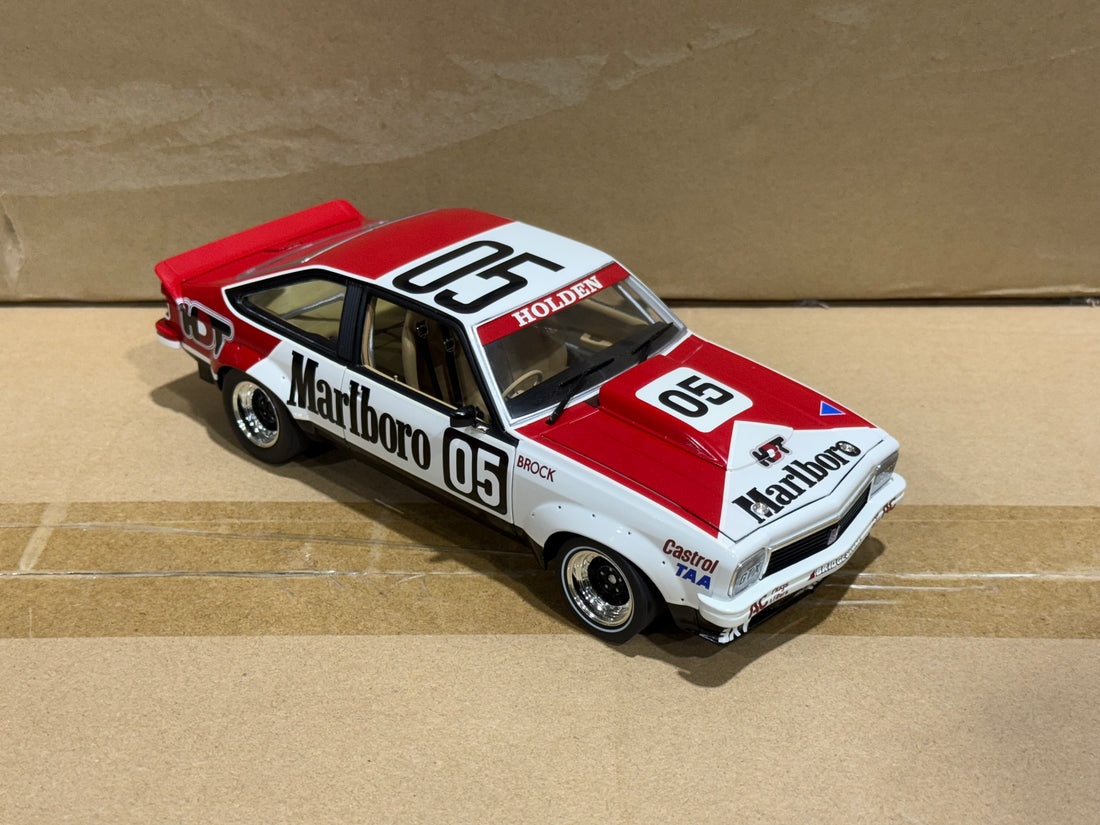 PETER BROCK - 1979 SANDOWN 400 WINNER - HOLDEN LX TORANA A9X - 1:18 SCALE DIECADT MODEL