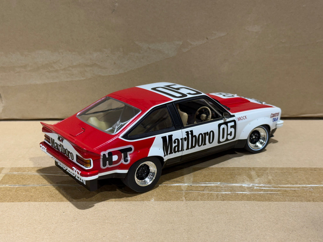 PETER BROCK - 1979 SANDOWN 400 WINNER - HOLDEN LX TORANA A9X - 1:18 SCALE DIECADT MODEL