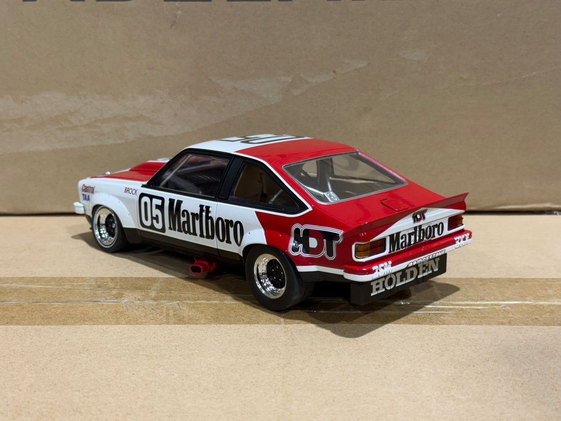 PETER BROCK - 1979 SANDOWN 400 WINNER - HOLDEN LX TORANA A9X - 1:18 SCALE DIECADT MODEL
