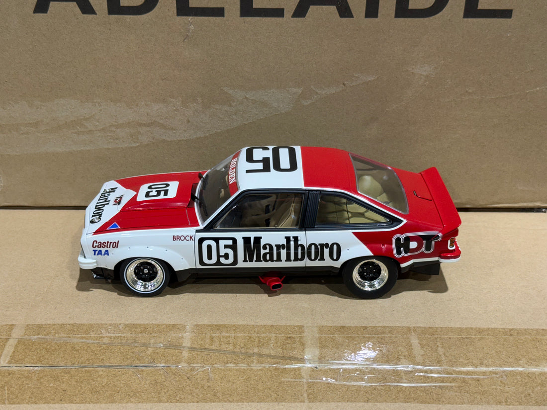 PETER BROCK - 1979 SANDOWN 400 WINNER - HOLDEN LX TORANA A9X - 1:18 SCALE DIECADT MODEL