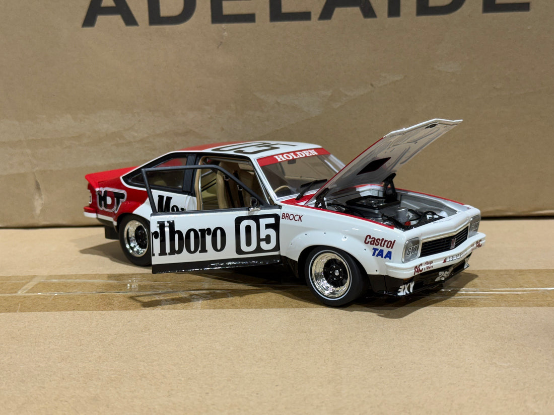 PETER BROCK - 1979 SANDOWN 400 WINNER - HOLDEN LX TORANA A9X - 1:18 SCALE DIECADT MODEL