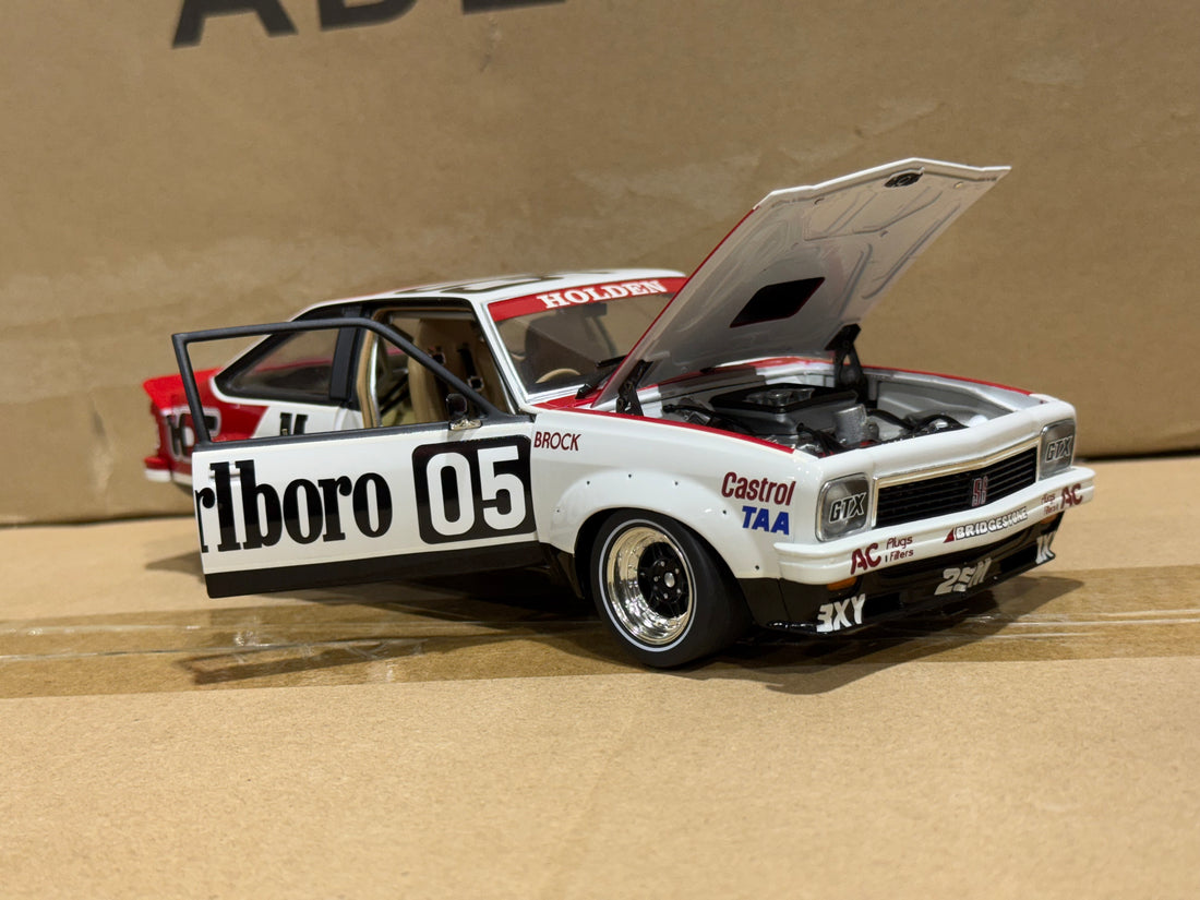 PETER BROCK - 1979 SANDOWN 400 WINNER - HOLDEN LX TORANA A9X - 1:18 SCALE DIECADT MODEL
