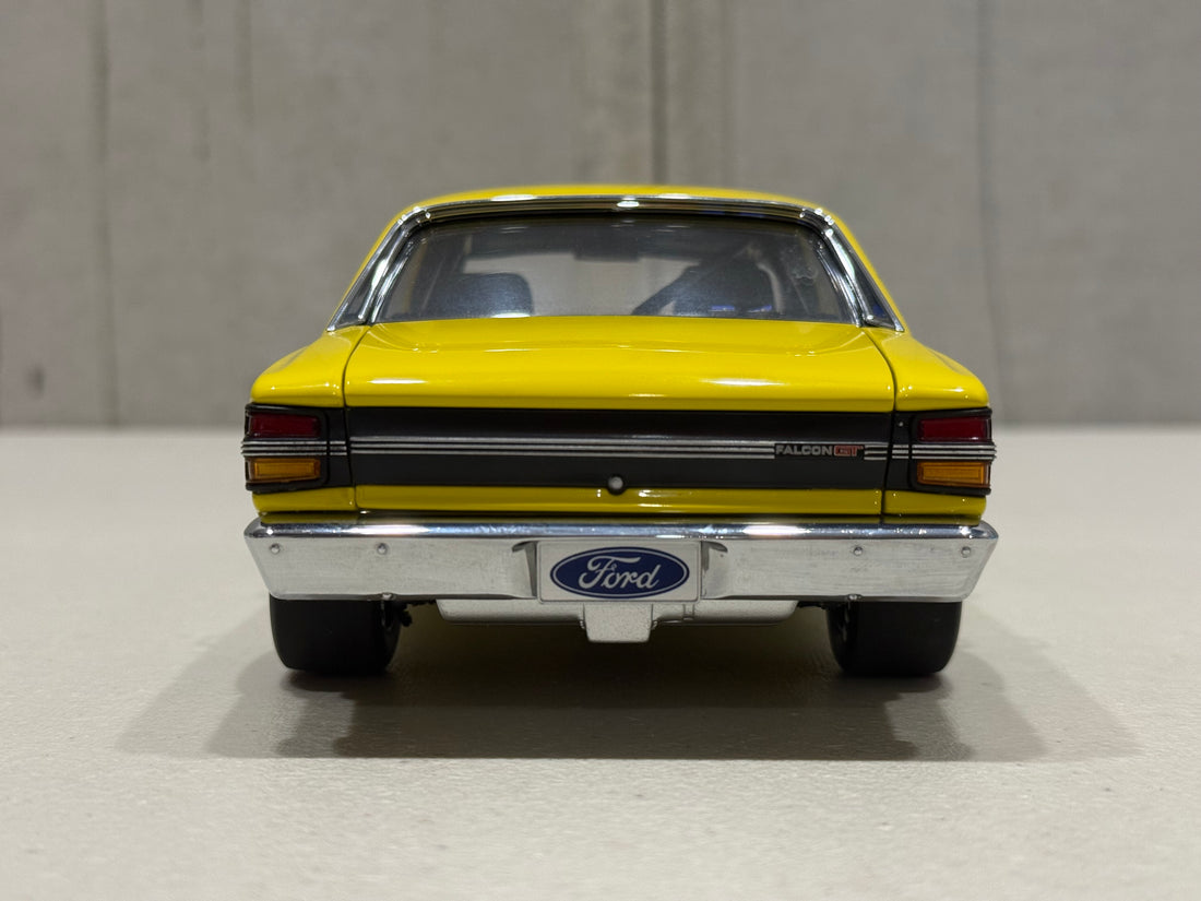 1972 GEOGHEGAN - GRACE BROS ORAN PARK - FORD XY GT-HO SUPER FALCON - 1:18 SCALE DIECAST MODEL