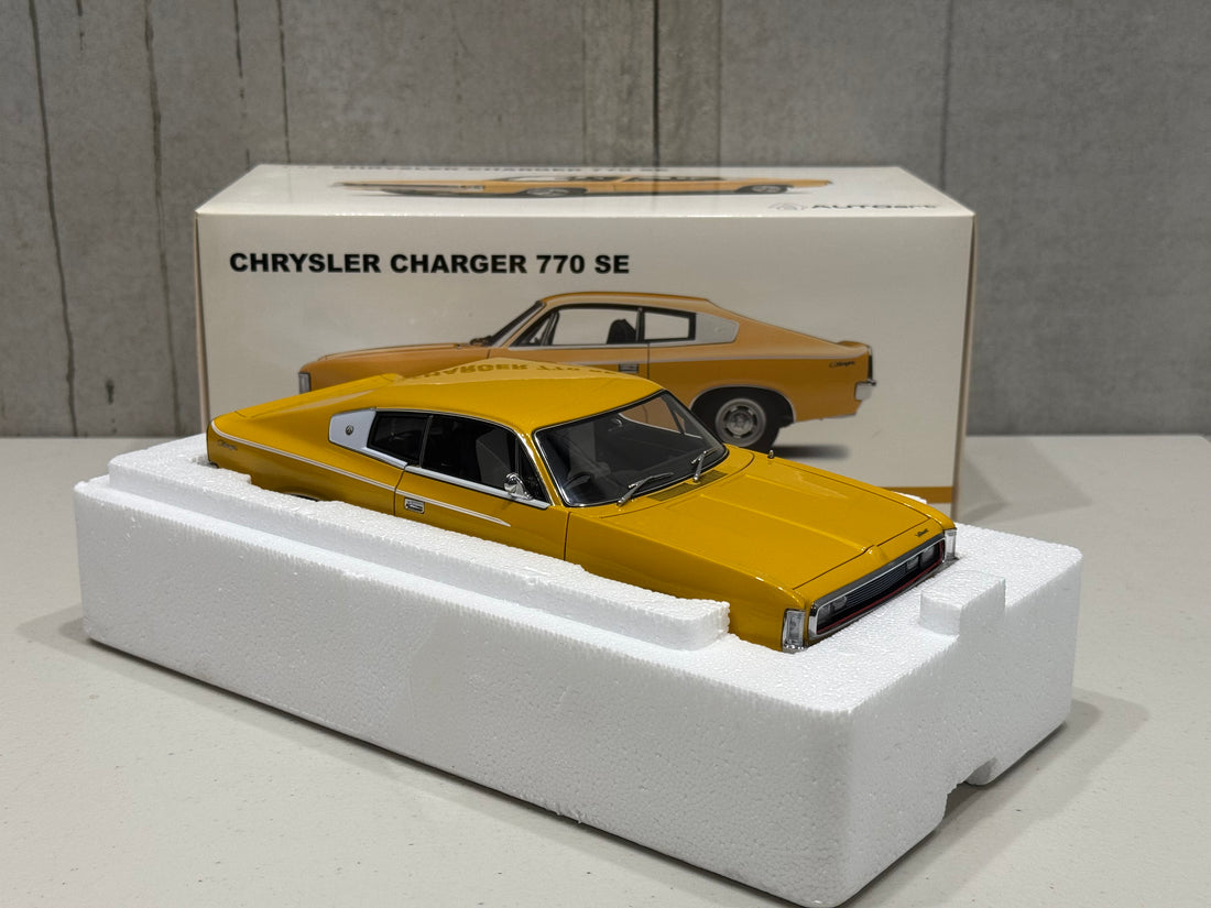 1972 CHRYSLER CHARGER 770 SE - SUNFIRE METALLIC - 1:18 SCALE DIECAST MODEL