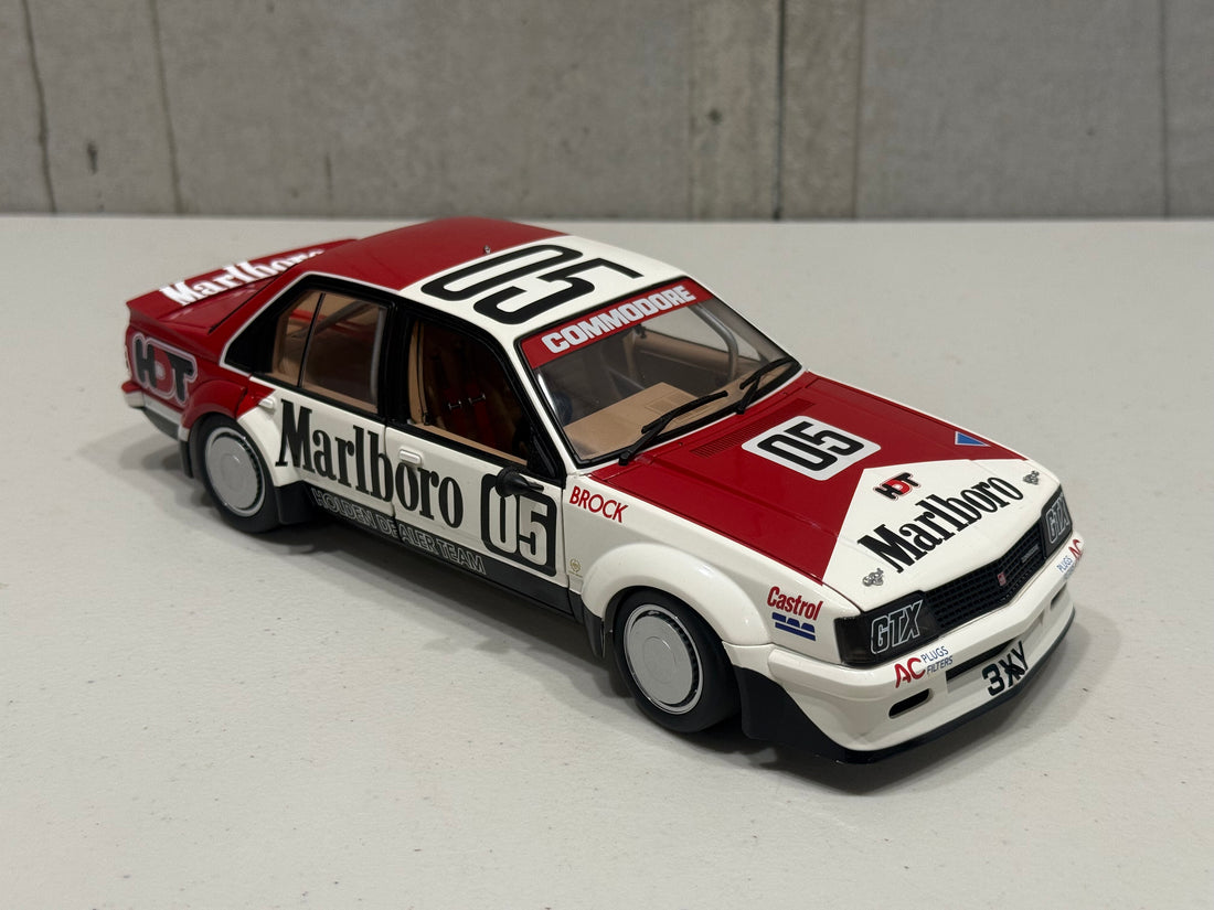 PETER BROCK - HOLDEN VC COMMODORE - 1981 AUSTRALIAN TOURING CAR CHAMPIONSHIP RUNNER-UP - 1:18 SCALE DIECAST MODEL