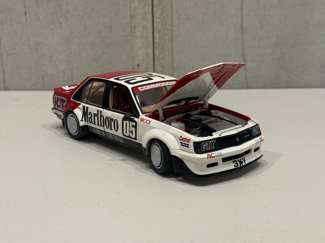 PETER BROCK - HOLDEN VC COMMODORE - 1981 AUSTRALIAN TOURING CAR CHAMPIONSHIP RUNNER-UP - 1:18 SCALE DIECAST MODEL