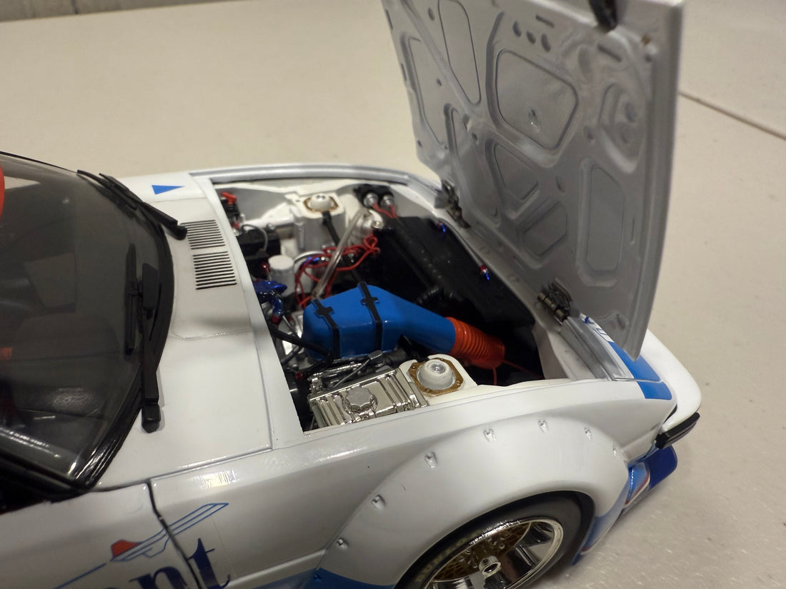 ALLAN MOFFAT 1983 AUSTRALIAN TOURING CAR CHAMPION MAZDA RX7 - 1:18 SCALE DIECAST MODEL - BIANTE