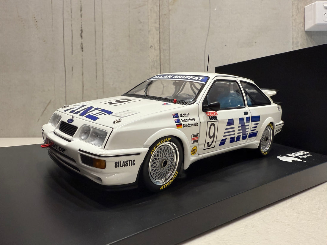 FORD SEIRRA RS500 - TOOHEYS 1000 - MOFFAT/HANSFORD/HIEDZWIEDZ BATHURST 1988 - 1:18 SCALE DIECAST MODEL - AUTOart