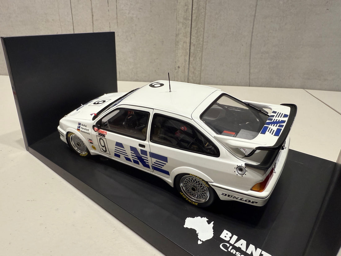 FORD SEIRRA RS500 - TOOHEYS 1000 - MOFFAT/HANSFORD/HIEDZWIEDZ BATHURST 1988 - 1:18 SCALE DIECAST MODEL - AUTOart