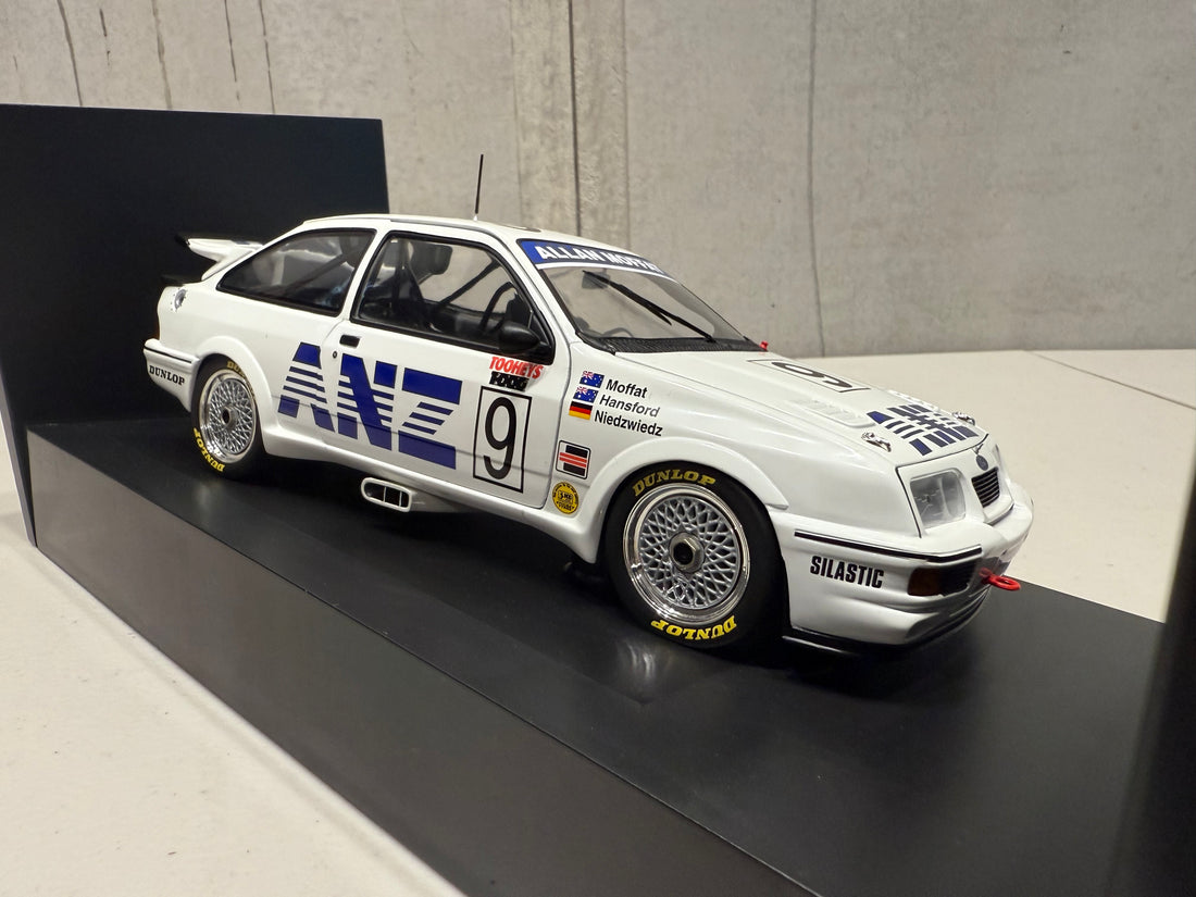 FORD SEIRRA RS500 - TOOHEYS 1000 - MOFFAT/HANSFORD/HIEDZWIEDZ BATHURST 1988 - 1:18 SCALE DIECAST MODEL - AUTOart
