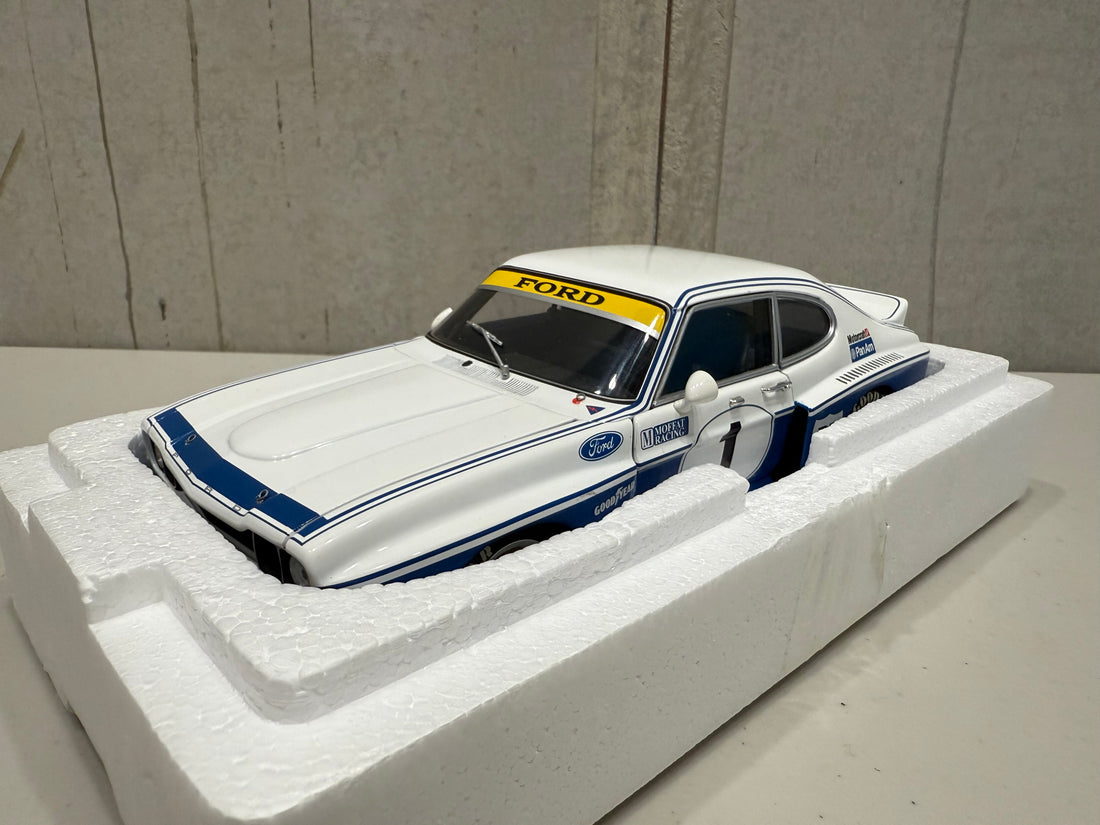 1975 ALLAN MOFFAT - FORD CAPRI RS 3100 - AUSTRALIAN SPORTS SEDAN - 1:18 SCALE DIECAST MODEL - AUTOart
