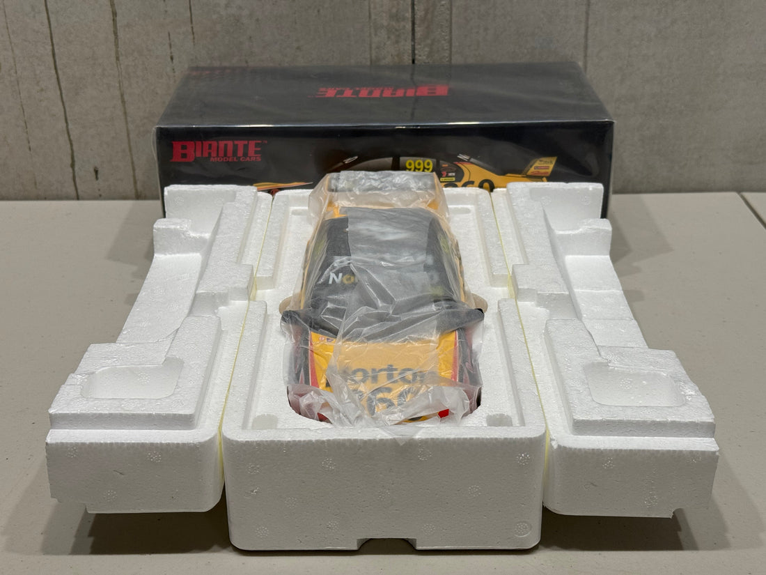 JAMES MOFFAT - NORTON 360 2009 FORD BF FALCON - 1:18 SCALE DIECAST MODEL - BIANTE