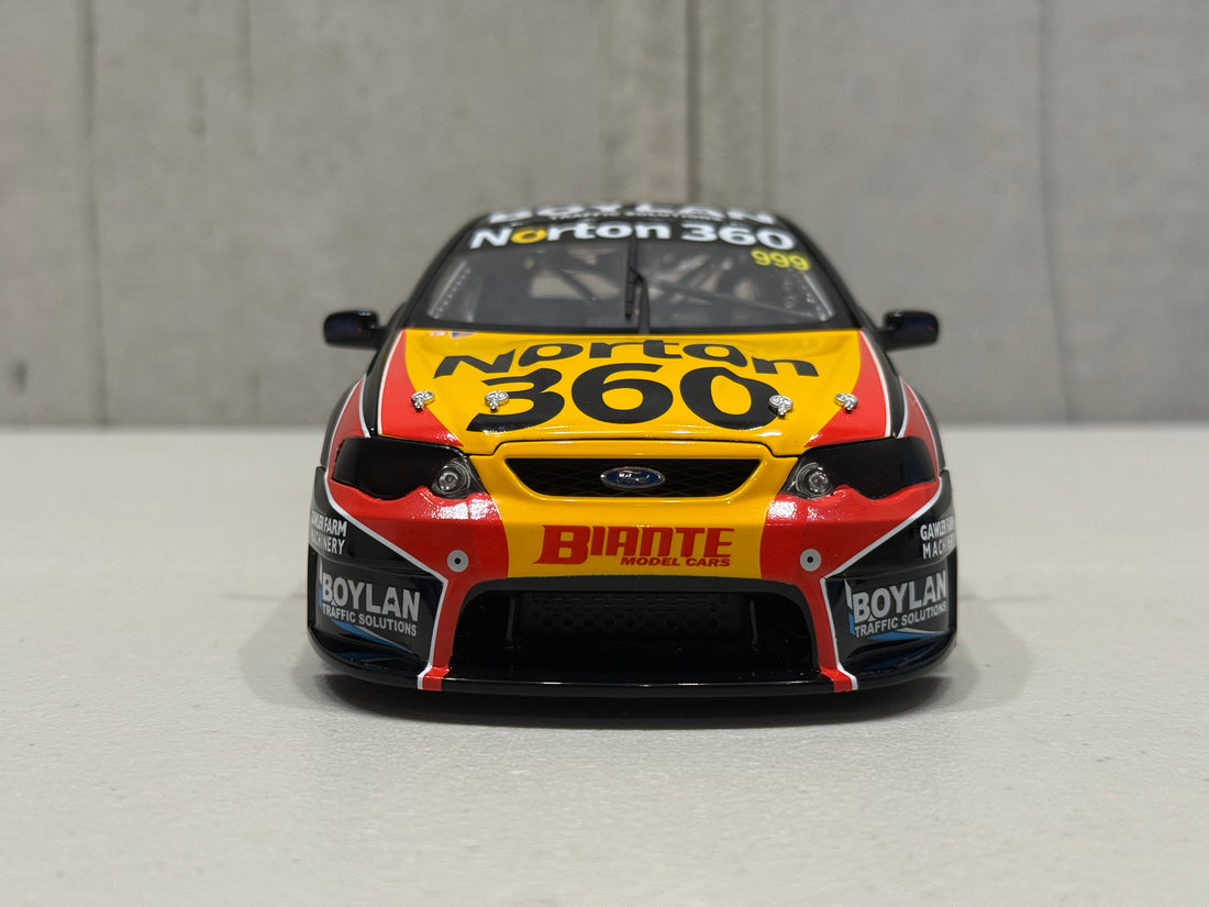 JAMES MOFFAT - NORTON 360 2009 FORD BF FALCON - 1:18 SCALE DIECAST MODEL - BIANTE
