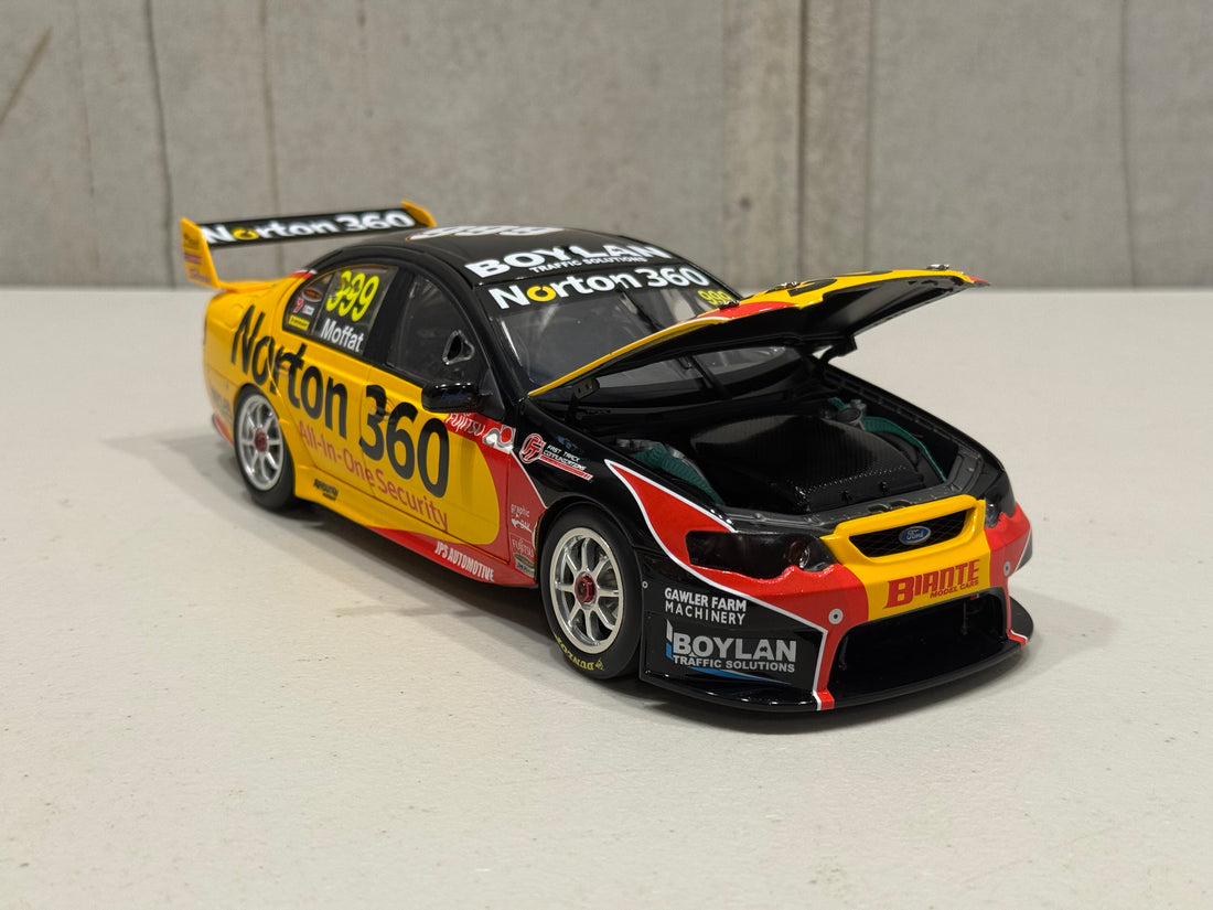 JAMES MOFFAT - NORTON 360 2009 FORD BF FALCON - 1:18 SCALE DIECAST MODEL - BIANTE