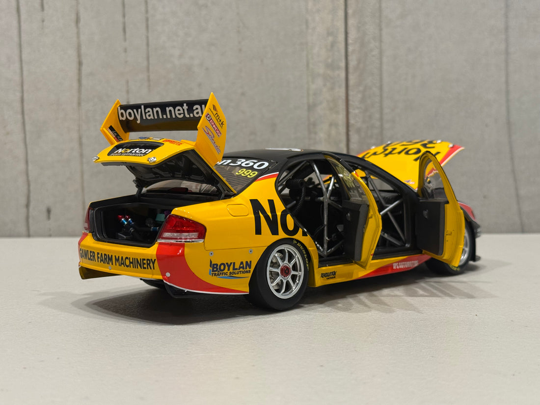 JAMES MOFFAT - NORTON 360 2009 FORD BF FALCON - 1:18 SCALE DIECAST MODEL - BIANTE
