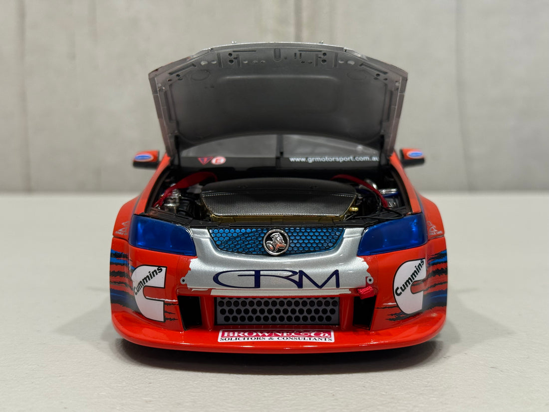 GRM HOLDEN VE COMMODORE- 3RD PLACE - 2009 SUPERCHEAP AUTO BATHURST 1000 - CARUSO/HOLDSWORTH - 1:18 SCALE DIECAST MODEL- BIANTE
