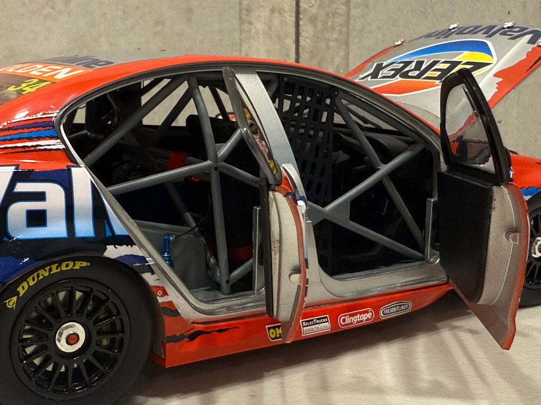 GRM HOLDEN VE COMMODORE- 3RD PLACE - 2009 SUPERCHEAP AUTO BATHURST 1000 - CARUSO/HOLDSWORTH - 1:18 SCALE DIECAST MODEL- BIANTE