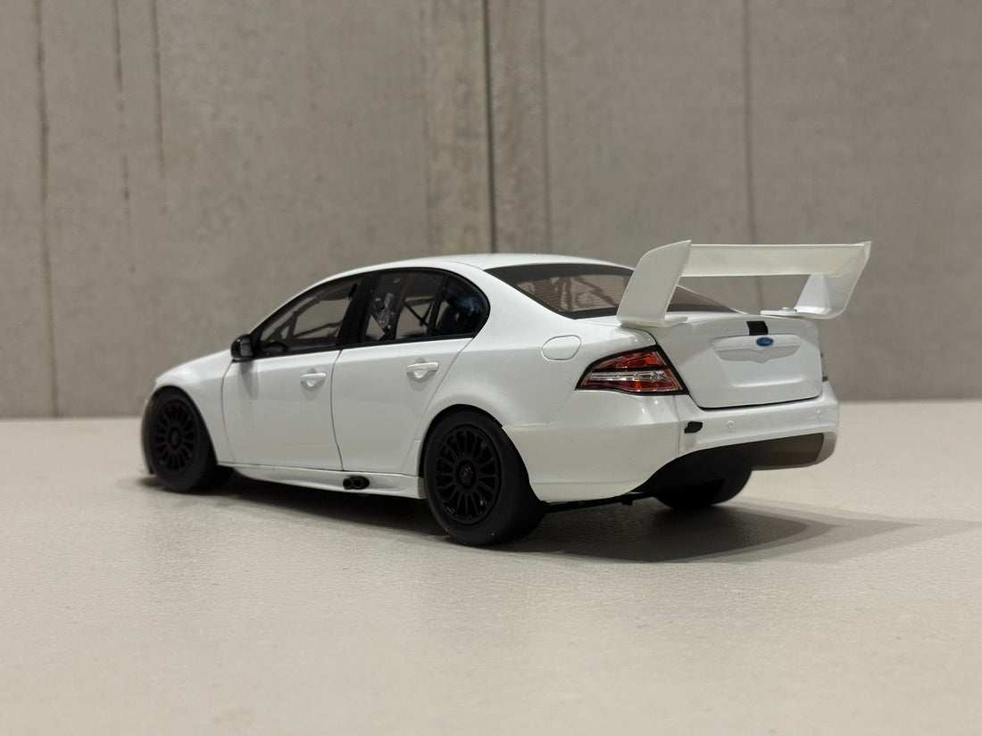 FORD FG FALCON LIMITED EDITION - WHITE WITH BONUS DECAL SET - 1:18 SCALE DIECAST MODEL - BIANTE