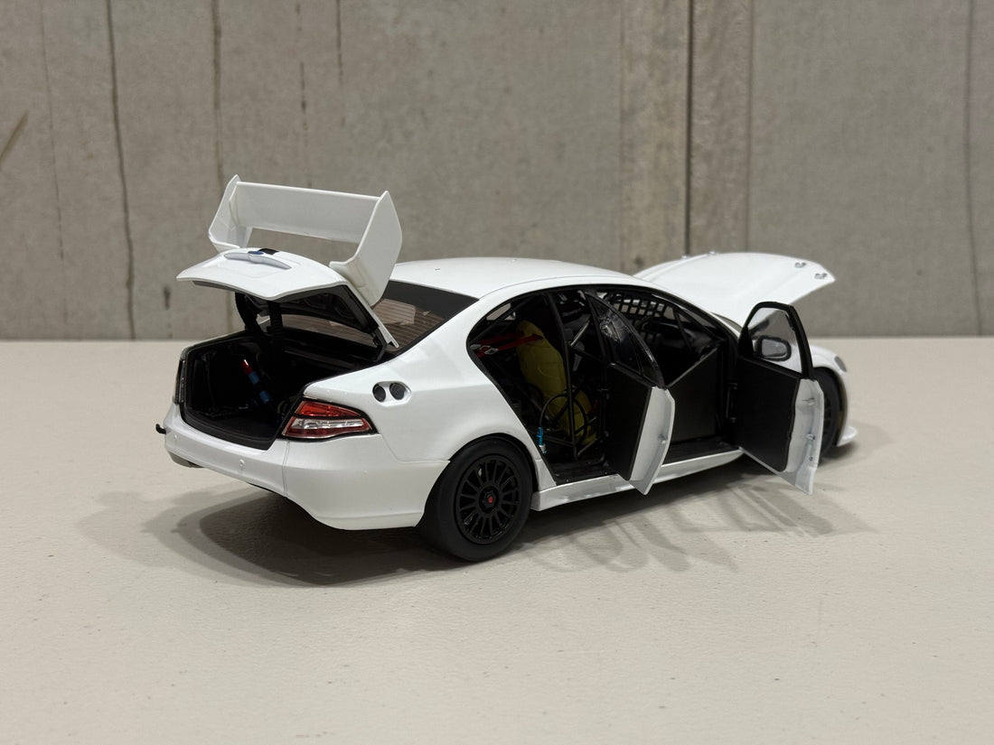 FORD FG FALCON LIMITED EDITION - WHITE WITH BONUS DECAL SET - 1:18 SCALE DIECAST MODEL - BIANTE