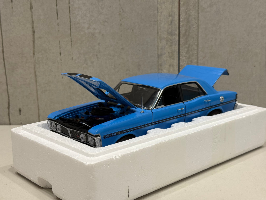 FORD FALCON XY GT - TRUE BLUE - 1:18 SCALE DIECAST MODEL - AUTOart