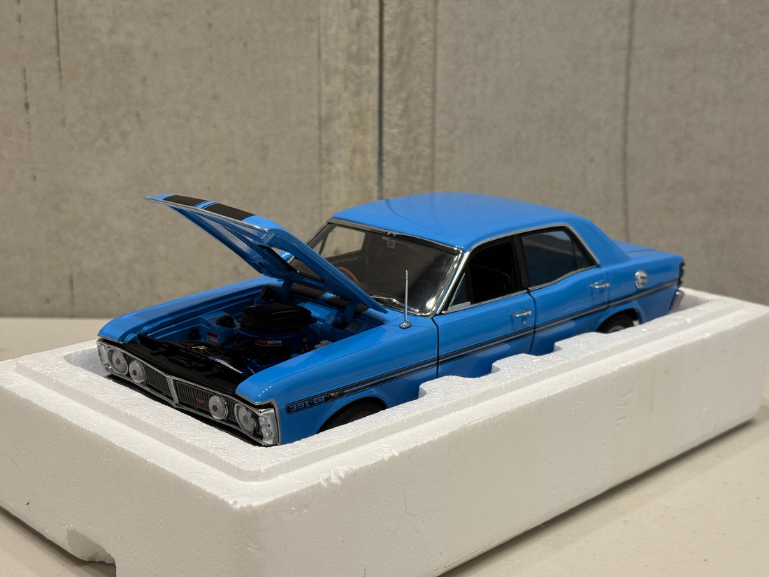 FORD FALCON XY GT - TRUE BLUE - 1:18 SCALE DIECAST MODEL - AUTOart