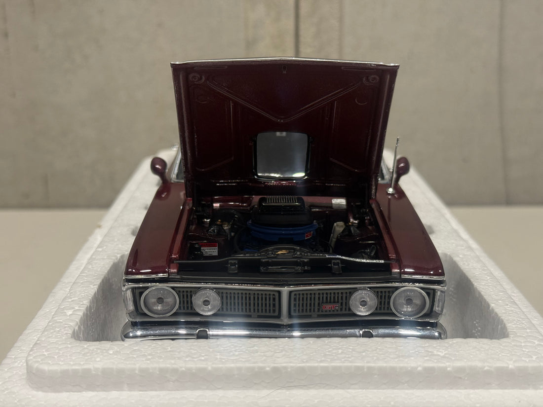 FORD XY FALCON GTHO PHASE III - VINTAGE BURGUNDY/GOLD SIDE STRIPES - 1:18 SCALE DIECAST MODEL - AUTOart