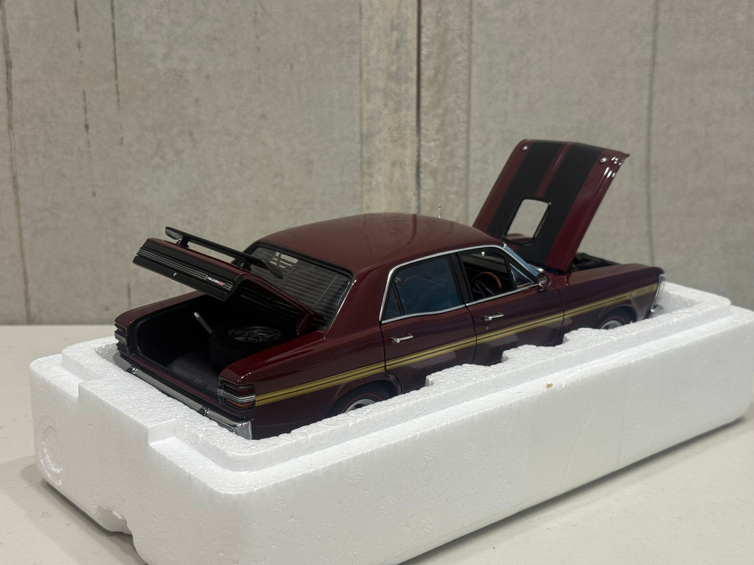 FORD XY FALCON GTHO PHASE III - VINTAGE BURGUNDY/GOLD SIDE STRIPES - 1:18 SCALE DIECAST MODEL - AUTOart
