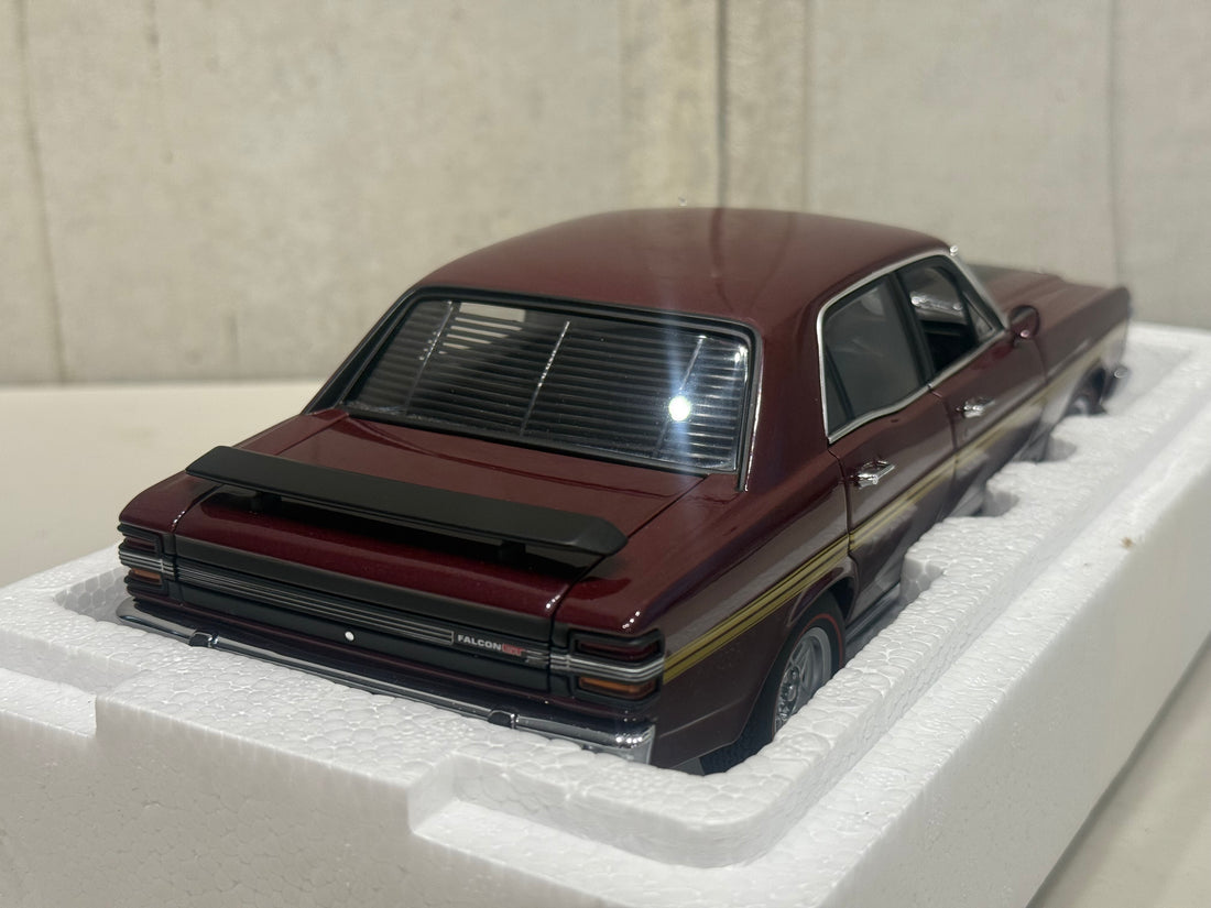 FORD XY FALCON GTHO PHASE III - VINTAGE BURGUNDY/GOLD SIDE STRIPES - 1:18 SCALE DIECAST MODEL - AUTOart