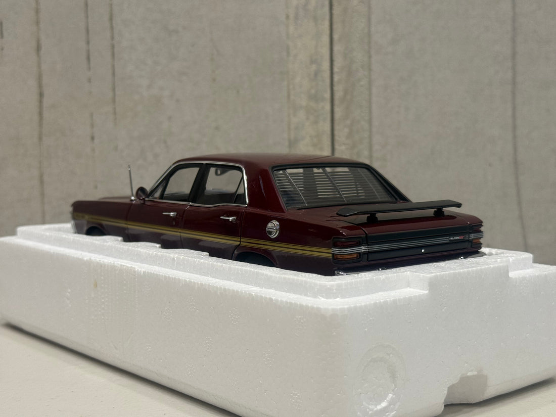 FORD XY FALCON GTHO PHASE III - VINTAGE BURGUNDY/GOLD SIDE STRIPES - 1:18 SCALE DIECAST MODEL - AUTOart