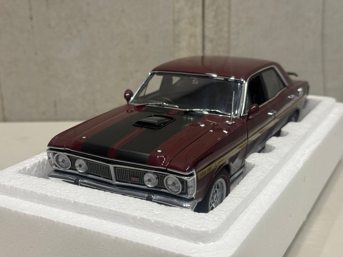FORD XY FALCON GTHO PHASE III - VINTAGE BURGUNDY/GOLD SIDE STRIPES - 1:18 SCALE DIECAST MODEL - AUTOart
