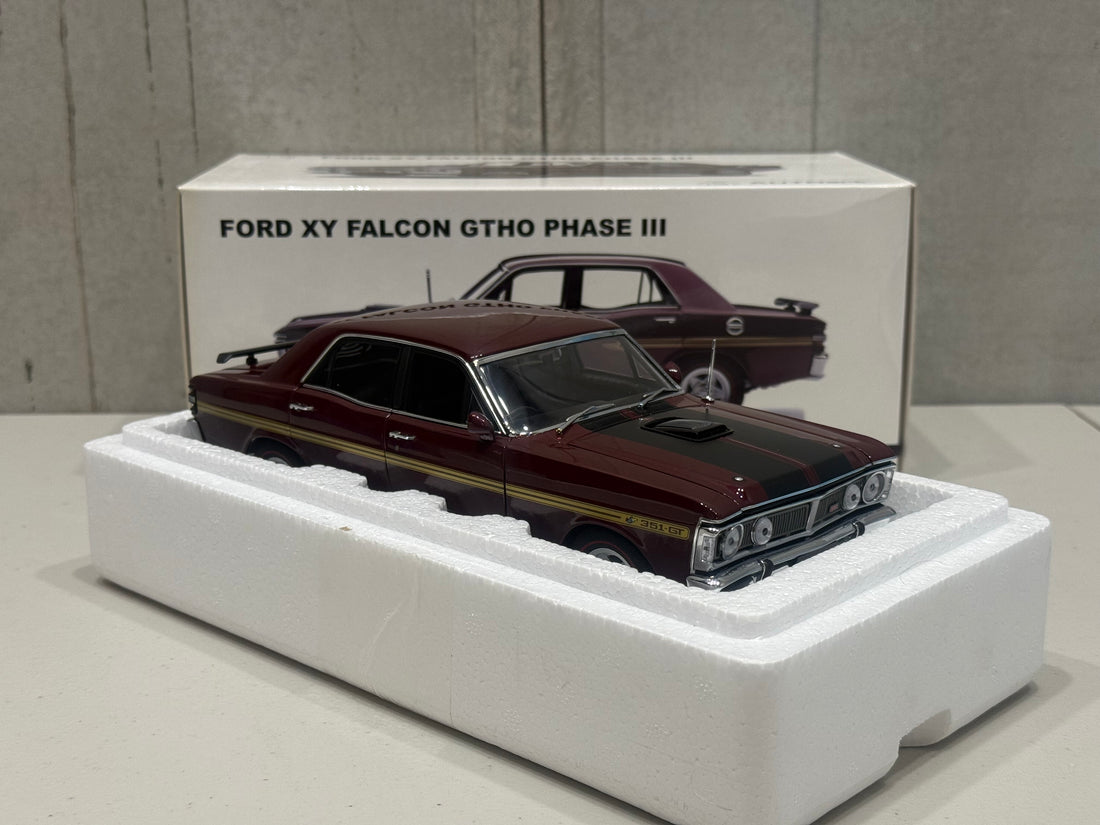 FORD XY FALCON GTHO PHASE III - VINTAGE BURGUNDY/GOLD SIDE STRIPES - 1:18 SCALE DIECAST MODEL - AUTOart