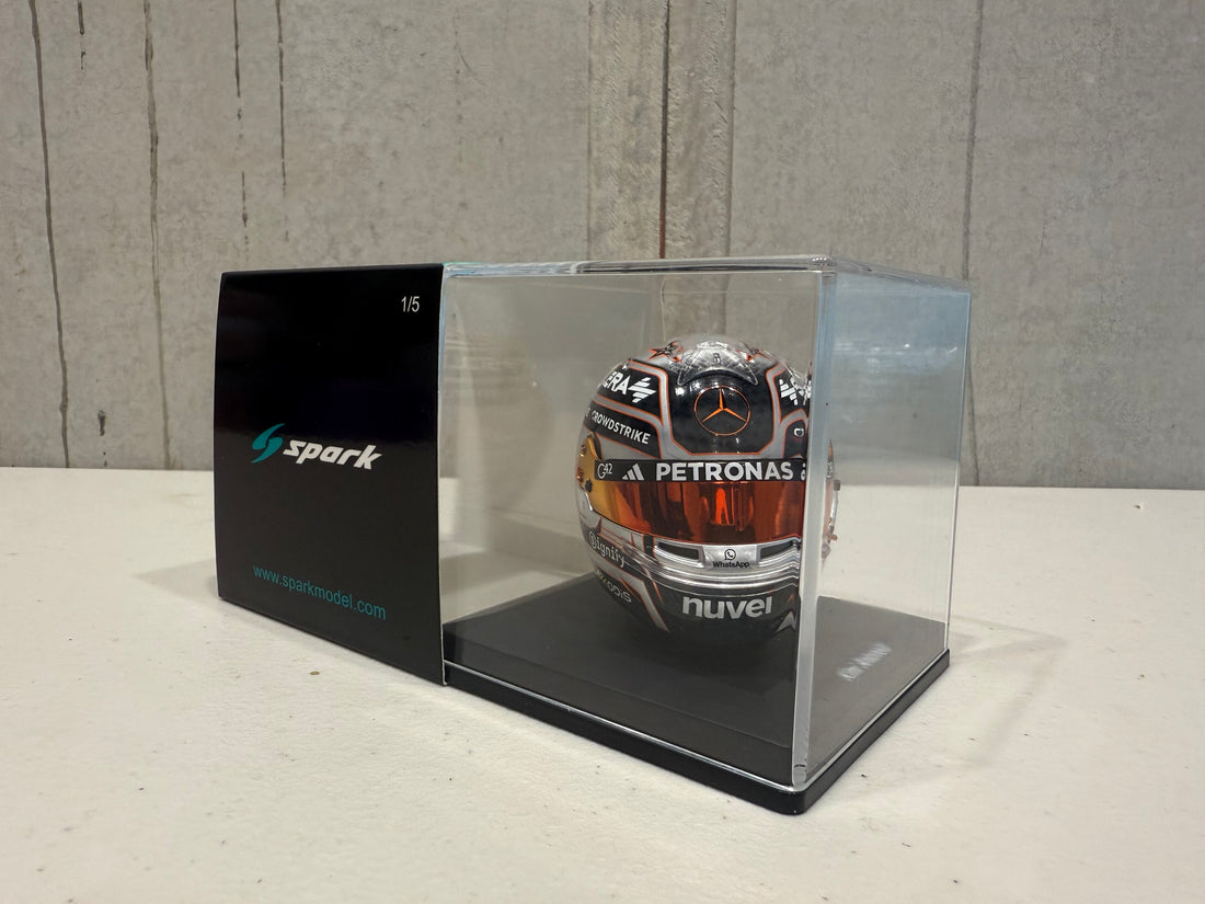 KIMI ANTONELLI - MERCEDES-AMG PETRONAS F1 TEAM - BRITISH GP 2025 - 1:5 SCALE HELMET - SPARK