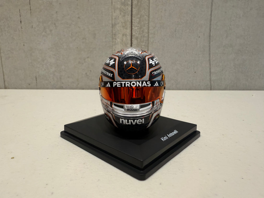 KIMI ANTONELLI - MERCEDES-AMG PETRONAS F1 TEAM - BRITISH GP 2025 - 1:5 SCALE HELMET - SPARK
