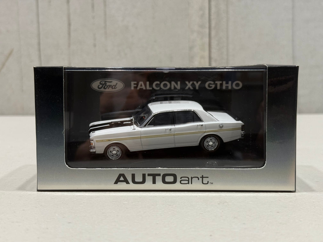 FORD XY GT-HO FALCON PHASE III - ULTRA WHITE - 1:43 SCALE DIECAST MODEL - AUTOart