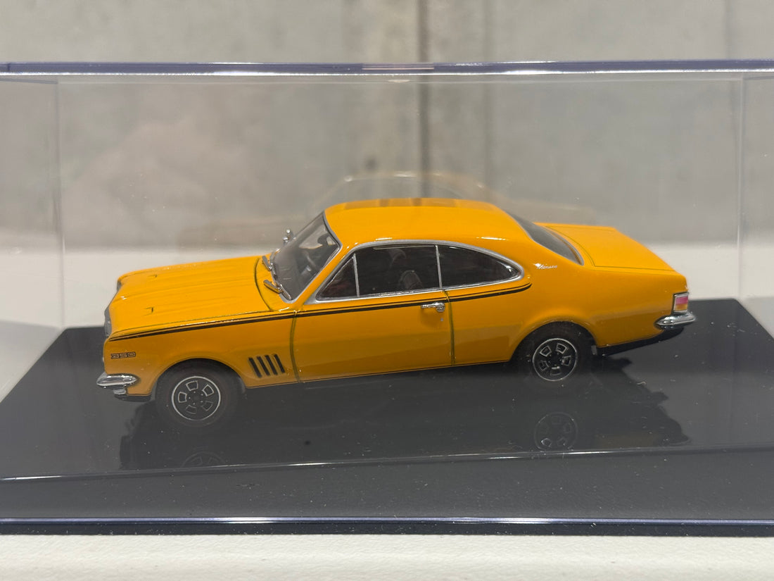 HOLDEN HG MONARO - INDY ORANGE - 1:43 SCALE DIECAST MODEL - AUTOart