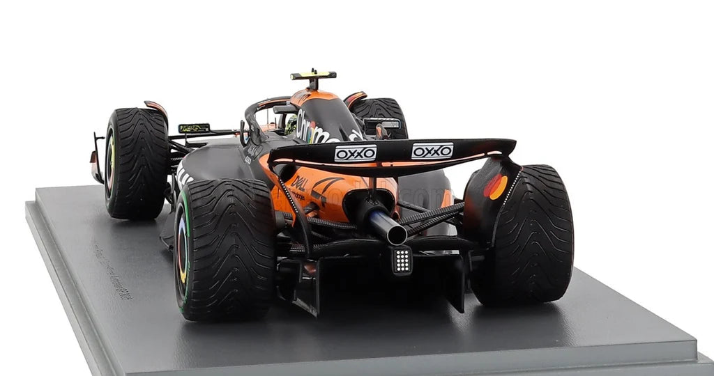 2025 LANDO NORRIS - AUSTRALIAN GP WINNER - #4 MCLAREN MCL39 - 1:18 SCALE MODEL - SPARK F1