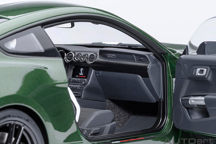 FORD MUSTANG SHELBY GT500 (ERUPTION GREEN) - 1:18 SCALE MODEL - AUTOart