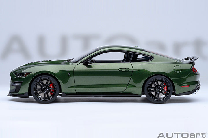 FORD MUSTANG SHELBY GT500 (ERUPTION GREEN) - 1:18 SCALE MODEL - AUTOart