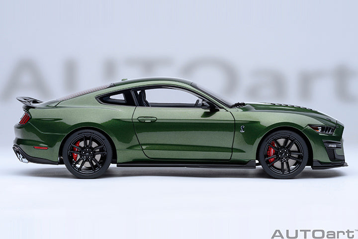 FORD MUSTANG SHELBY GT500 (ERUPTION GREEN) - 1:18 SCALE MODEL - AUTOart