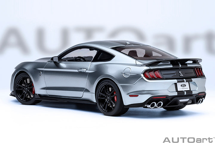 FORD MUSTANG SHELBY GT500 (ICONIC SILVER) - 1:18 SCALE MODEL - AUTOart