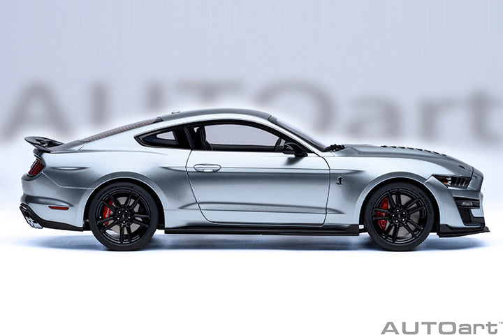 FORD MUSTANG SHELBY GT500 (ICONIC SILVER) - 1:18 SCALE MODEL - AUTOart