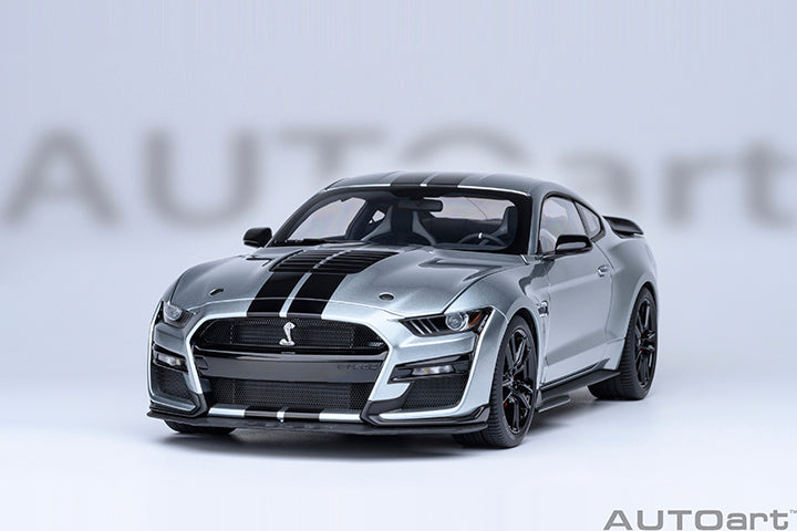 FORD MUSTANG SHELBY GT500 (ICONIC SILVER) - 1:18 SCALE MODEL - AUTOart