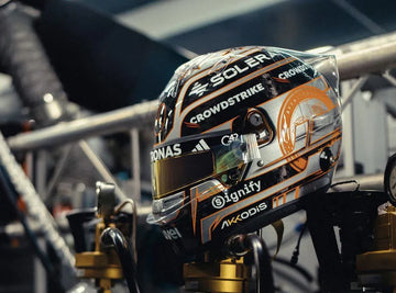 *PRE-ORDER* KIMI ANTONELLI - MERCEDES-AMG PETRONAS F1 TEAM - BRITISH GP 2025 - 1:5 SCALE HELMET - SPARK
