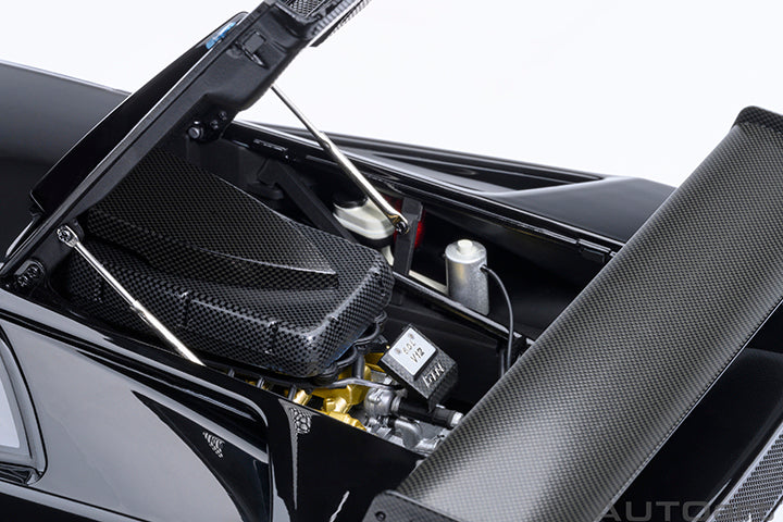 LAMBORGHINI DIABLO GTR (DEEP BLACK) - 1:18 SCALE MODEL - AUTOart