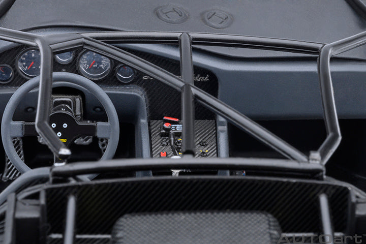 LAMBORGHINI DIABLO GTR (DEEP BLACK) - 1:18 SCALE MODEL - AUTOart