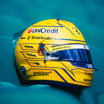 *PRE-ORDER* LEWIS HAMILTON - FERRARI SCUDERIA - 2025 MIAMI GP - 1.5 MINI HELMET - LOOKSMART